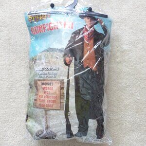 SPIRIT HALLOWEEN Men's "Gun Fighter" Western Sheriff Halloween costume